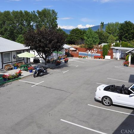 Rosedale Motel Summerland Exterior foto